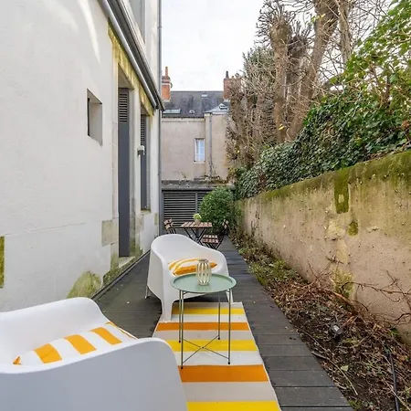 Stunning Family Apartment Tours